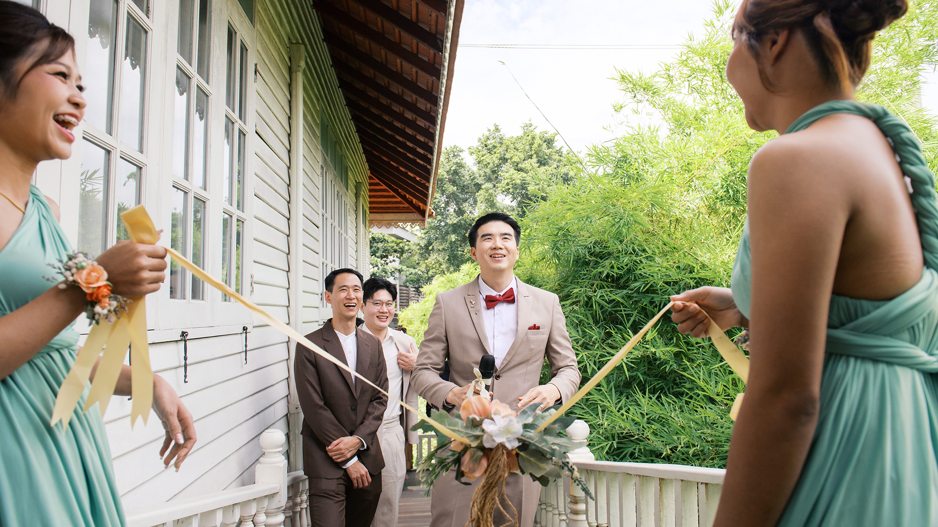 thai wedding photo at Maison de Mamie wedding venue, garden wedding, Thai wedding ceremony, Thailand wedding destination,
Thailand wedding venue, vintage wedding