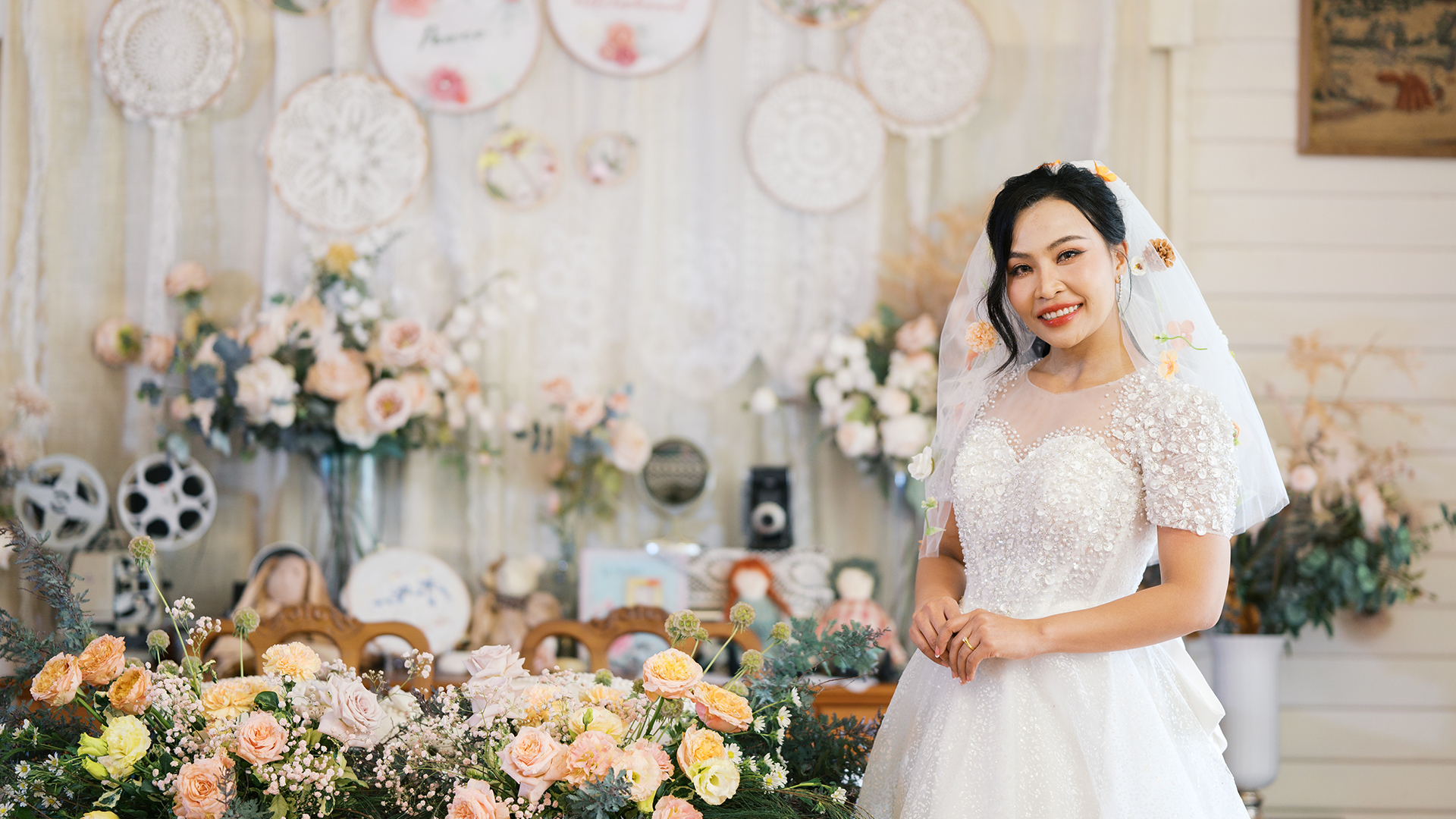 thai wedding photo at Maison de Mamie wedding venue, garden wedding, Thai wedding ceremony, Thailand wedding destination,
Thailand wedding venue, vintage wedding