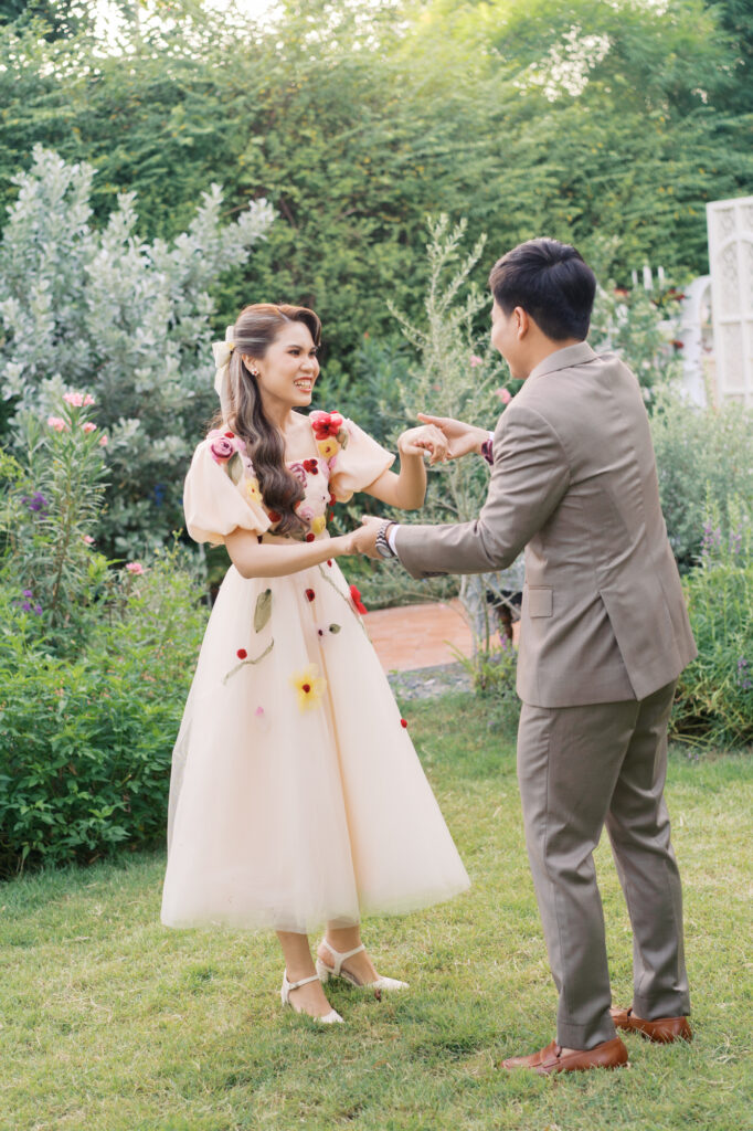 thai wedding photo at Maison de Mamie wedding venue, garden wedding, Thai wedding ceremony, Thailand wedding destination,
Thailand wedding venue, vintage wedding