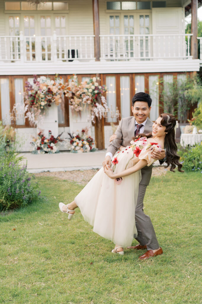 thai wedding photo at Maison de Mamie wedding venue, garden wedding, Thai wedding ceremony, Thailand wedding destination,
Thailand wedding venue, vintage wedding
