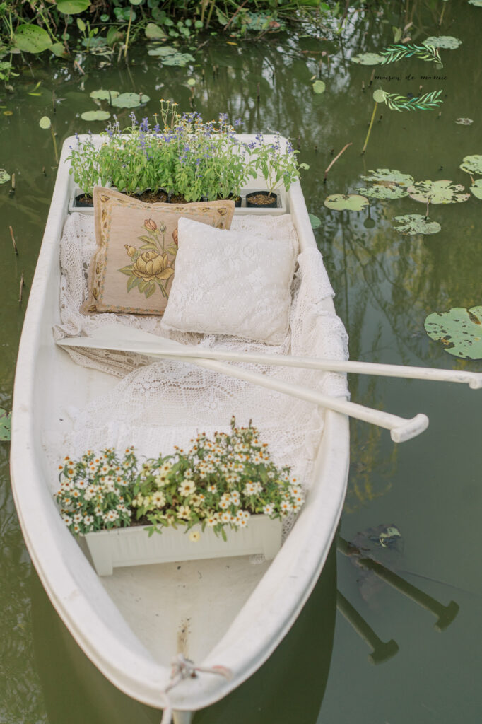 pre wedding photography, vintage wedding photo, garden wedding, maison de mamie wedding venue, wedding photography