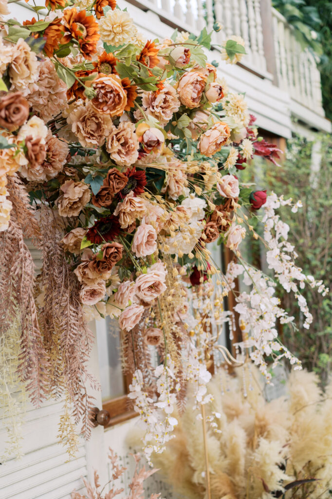 thai wedding photo at Maison de Mamie wedding venue, garden wedding, Thai wedding ceremony, Thailand wedding destination,
Thailand wedding venue, vintage wedding