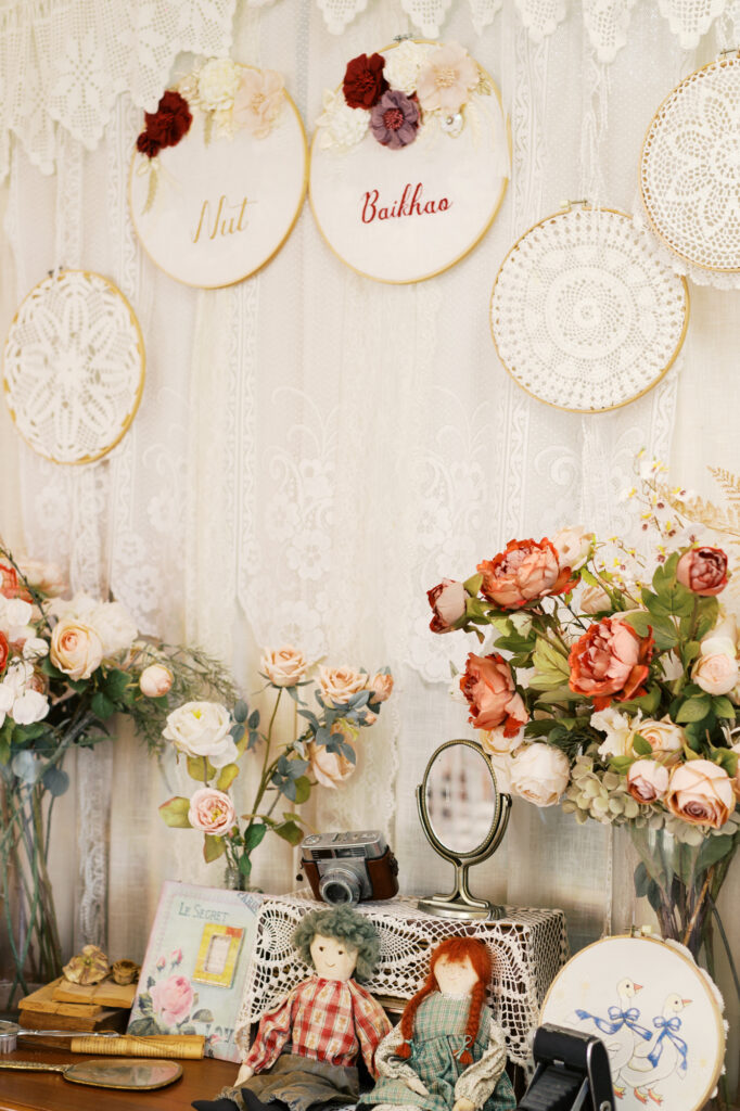 thai wedding photo at Maison de Mamie wedding venue, garden wedding, Thai wedding ceremony, Thailand wedding destination,
Thailand wedding venue, vintage wedding