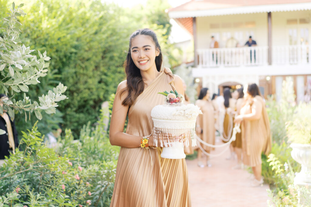 thai wedding photo at Maison de Mamie wedding venue, garden wedding, Thai wedding ceremony, Thailand wedding destination,
Thailand wedding venue, vintage wedding