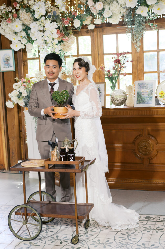 thai wedding photo at Maison de Mamie wedding venue, garden wedding, Thai wedding ceremony, Thailand wedding destination,
Thailand wedding venue, vintage wedding