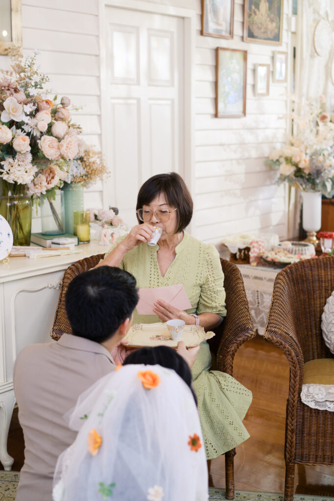 thai wedding photo at Maison de Mamie wedding venue, garden wedding, Thai wedding ceremony, Thailand wedding destination,
Thailand wedding venue, vintage wedding