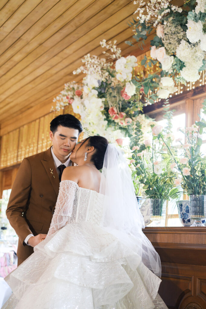 thai wedding photo at Maison de Mamie wedding venue, garden wedding, Thai wedding ceremony, Thailand wedding destination,
Thailand wedding venue, vintage wedding
