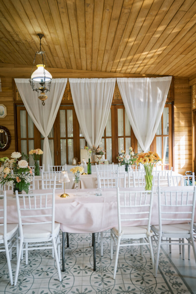 thai wedding photo at Maison de Mamie wedding venue, garden wedding, Thai wedding ceremony, Thailand wedding destination,
Thailand wedding venue