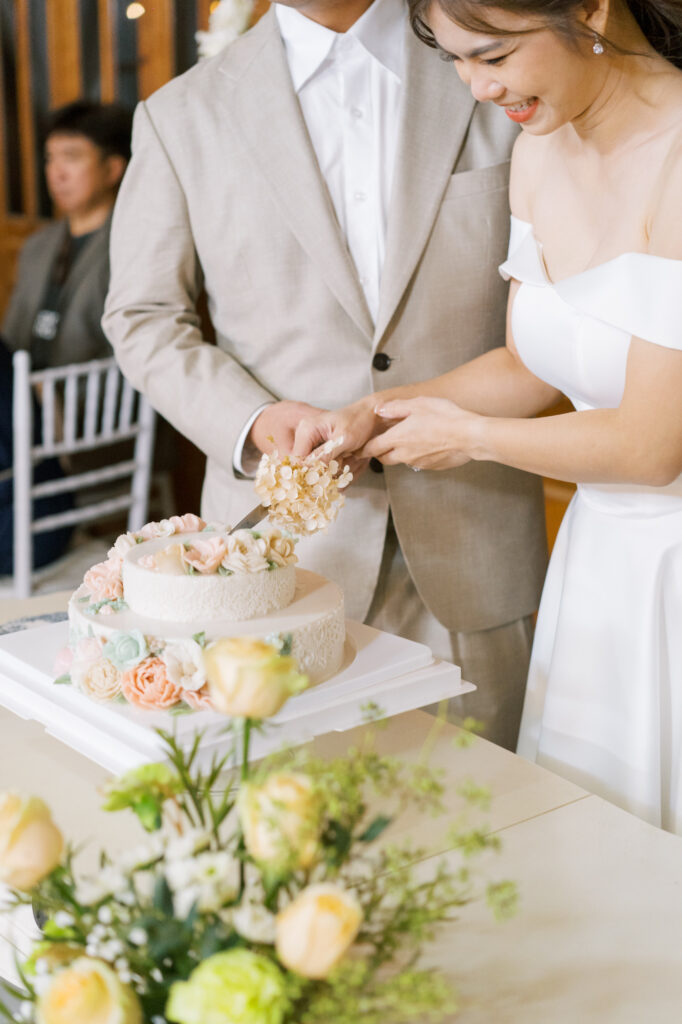 thai wedding photo at Maison de Mamie wedding venue, garden wedding, Thai wedding ceremony, Thailand wedding destination,
Thailand wedding venue