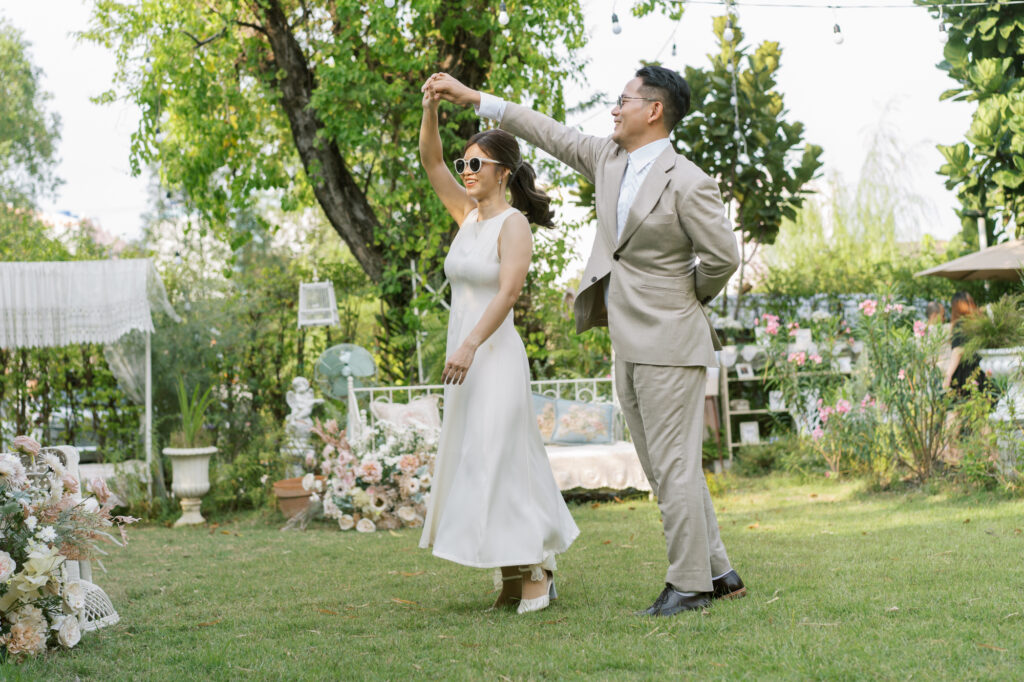 thai wedding photo at Maison de Mamie wedding venue, garden wedding, Thai wedding ceremony, Thailand wedding destination,
Thailand wedding venue