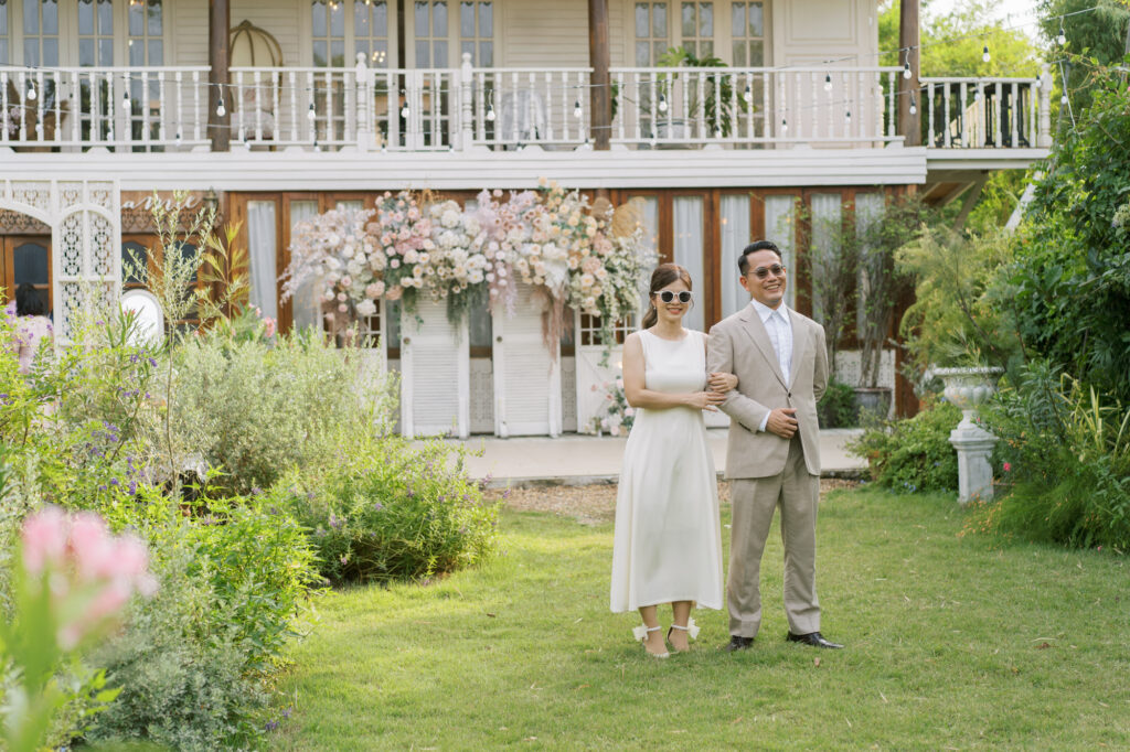 thai wedding photo at Maison de Mamie wedding venue, garden wedding, Thai wedding ceremony, Thailand wedding destination,
Thailand wedding venue