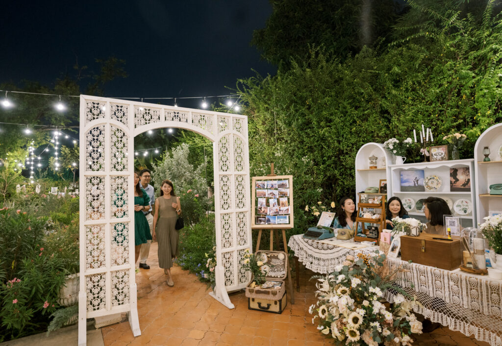 thai wedding photo at Maison de Mamie wedding venue, garden wedding, Thai wedding ceremony, Thailand wedding destination,
Thailand wedding venue