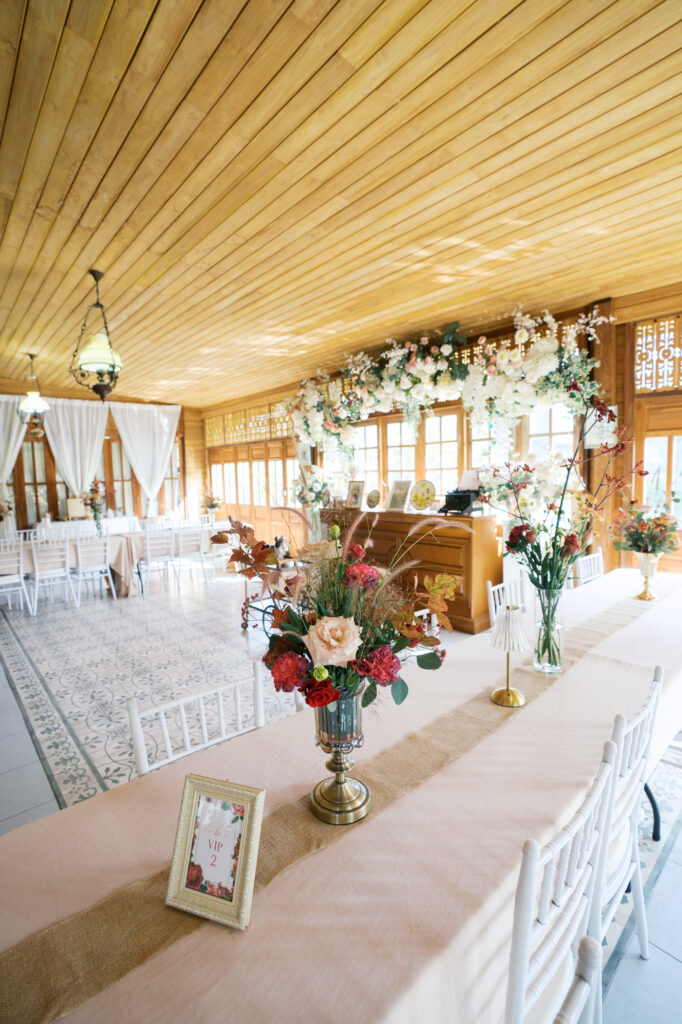 thai wedding photo at Maison de Mamie wedding venue, garden wedding, Thai wedding ceremony, Thailand wedding destination,
Thailand wedding venue, vintage wedding
