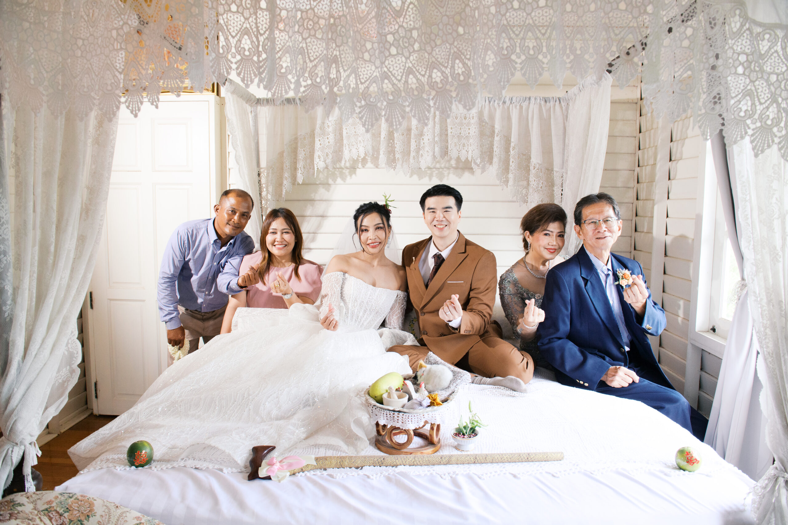 thai wedding photo at Maison de Mamie wedding venue, garden wedding, Thai wedding ceremony, Thailand wedding destination,
Thailand wedding venue, vintage wedding