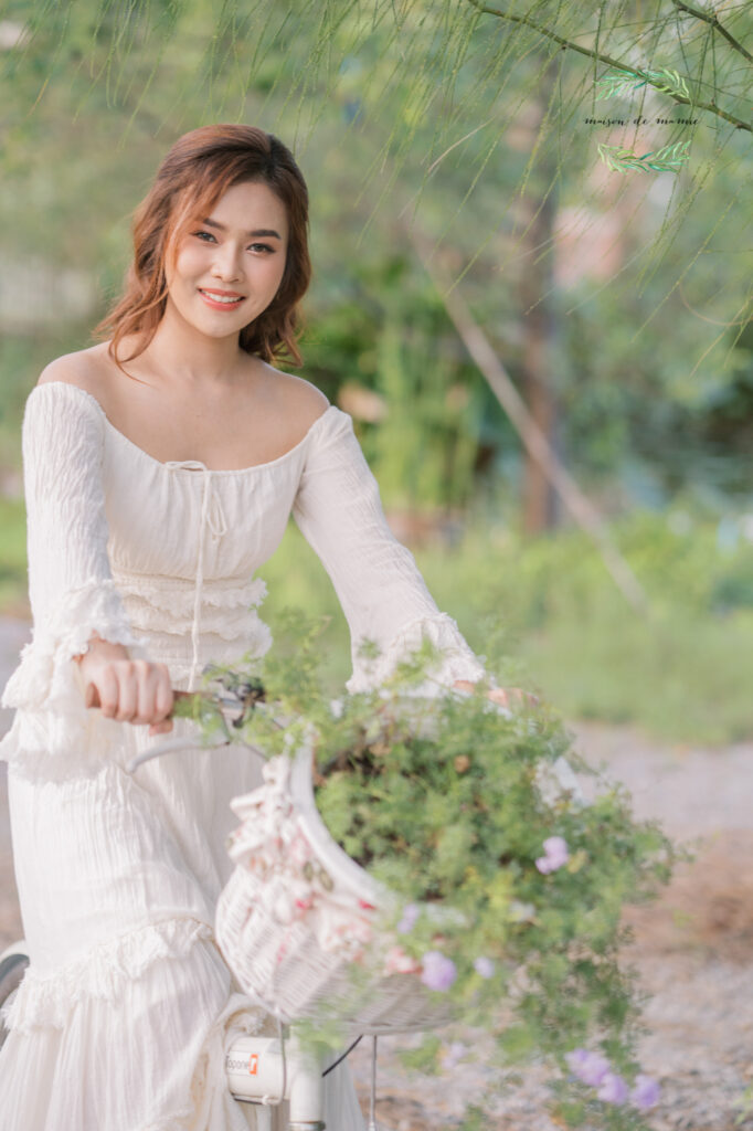 pre wedding photography, vintage wedding photo, garden wedding, maison de mamie wedding venue, wedding photography