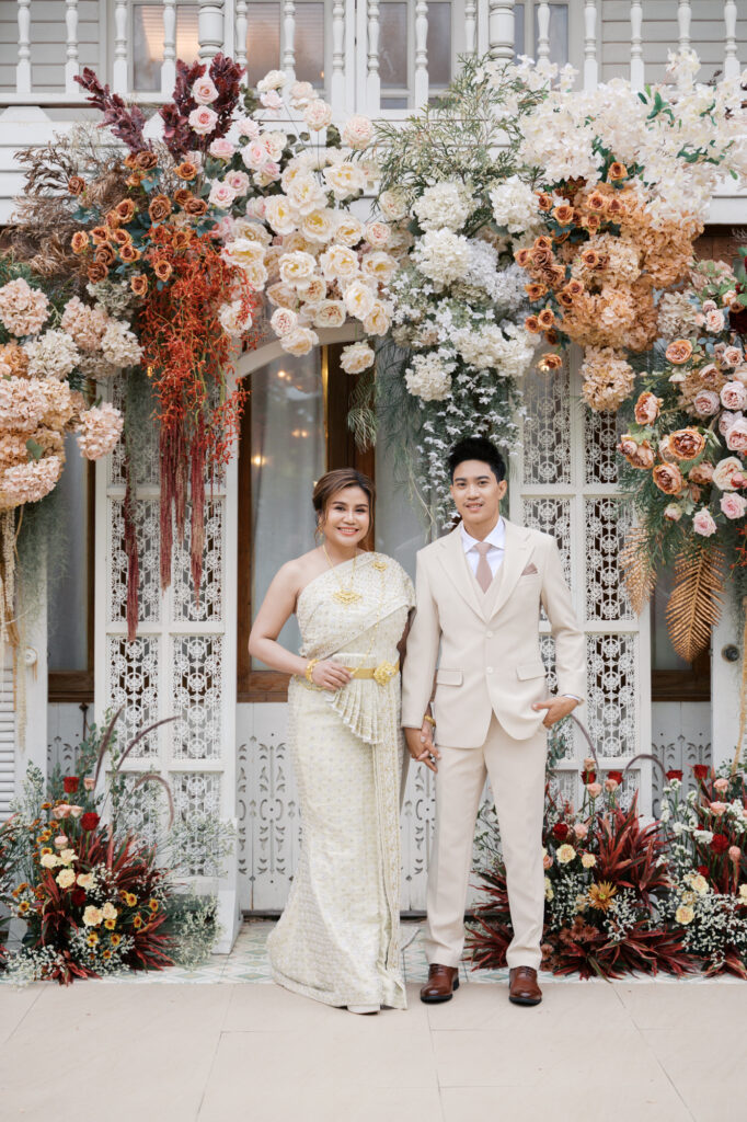 thai wedding photo at Maison de Mamie wedding venue, garden wedding, Thai wedding ceremony, Thailand wedding destination,
Thailand wedding venue, vintage wedding