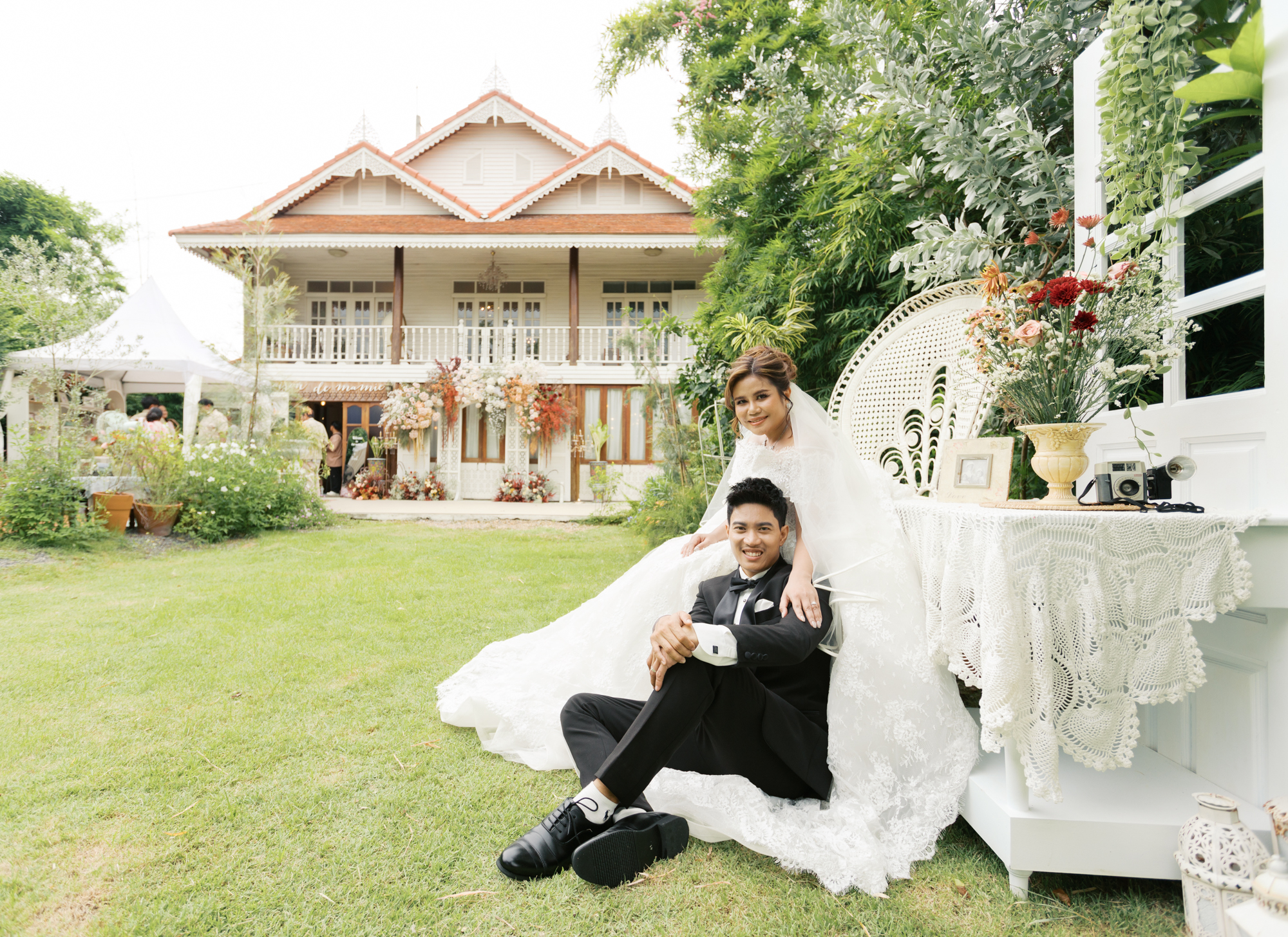thai wedding photo at Maison de Mamie wedding venue, garden wedding, Thai wedding ceremony, Thailand wedding destination,
Thailand wedding venue, vintage wedding