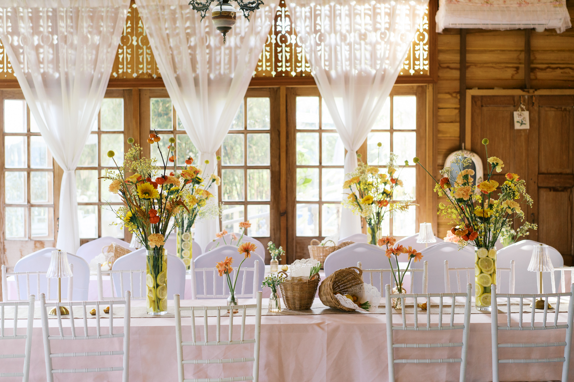 thai wedding photo at Maison de Mamie wedding venue, garden wedding, Thai wedding ceremony, Thailand wedding destination,
Thailand wedding venue, vintage wedding, thai-chinese wedding, wedding inter