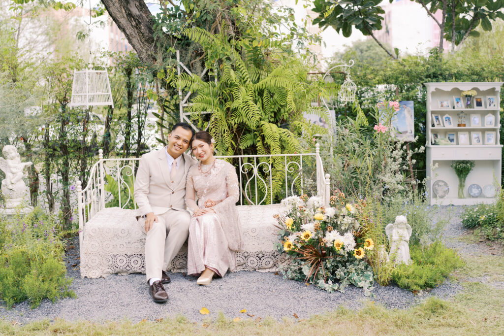 thai wedding photo at Maison de Mamie wedding venue, garden wedding, Thai wedding ceremony, Thailand wedding destination,
Thailand wedding venue, vintage wedding, thai-chinese wedding, wedding inter