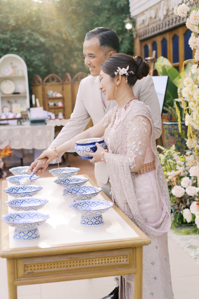 thai wedding photo at Maison de Mamie wedding venue, garden wedding, Thai wedding ceremony, Thailand wedding destination,
Thailand wedding venue, vintage wedding, thai-chinese wedding, wedding inter