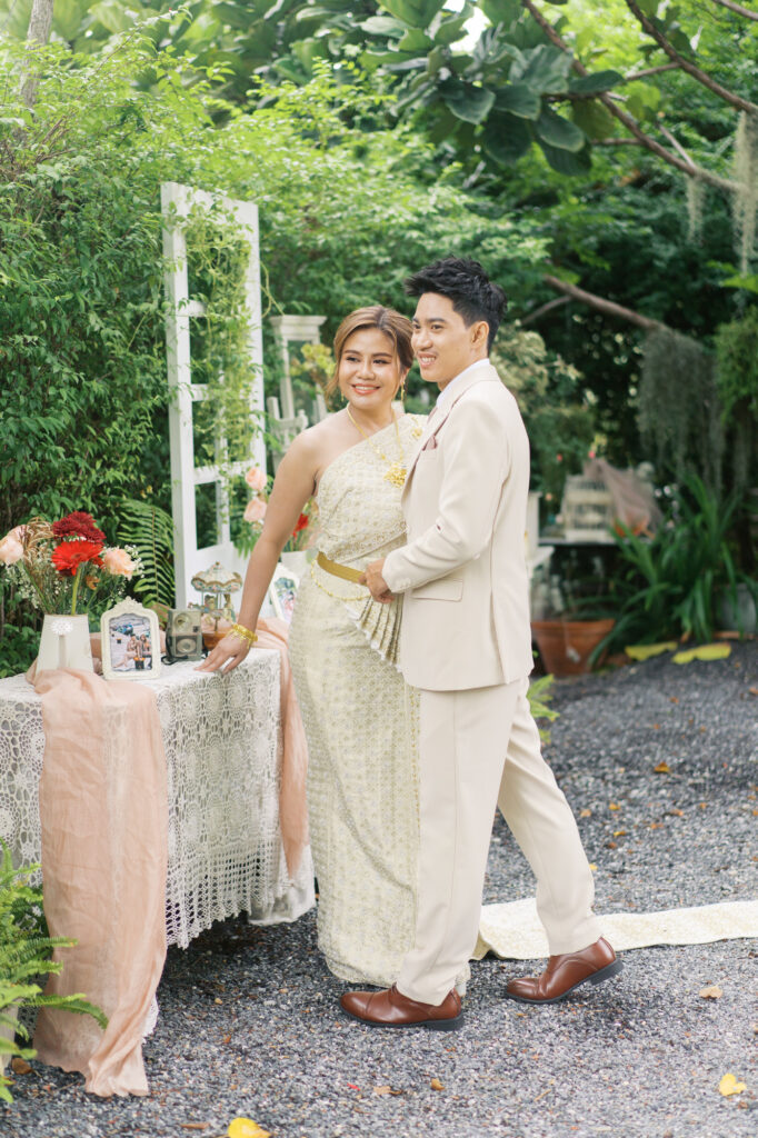 thai wedding photo at Maison de Mamie wedding venue, garden wedding, Thai wedding ceremony, Thailand wedding destination,
Thailand wedding venue, vintage wedding