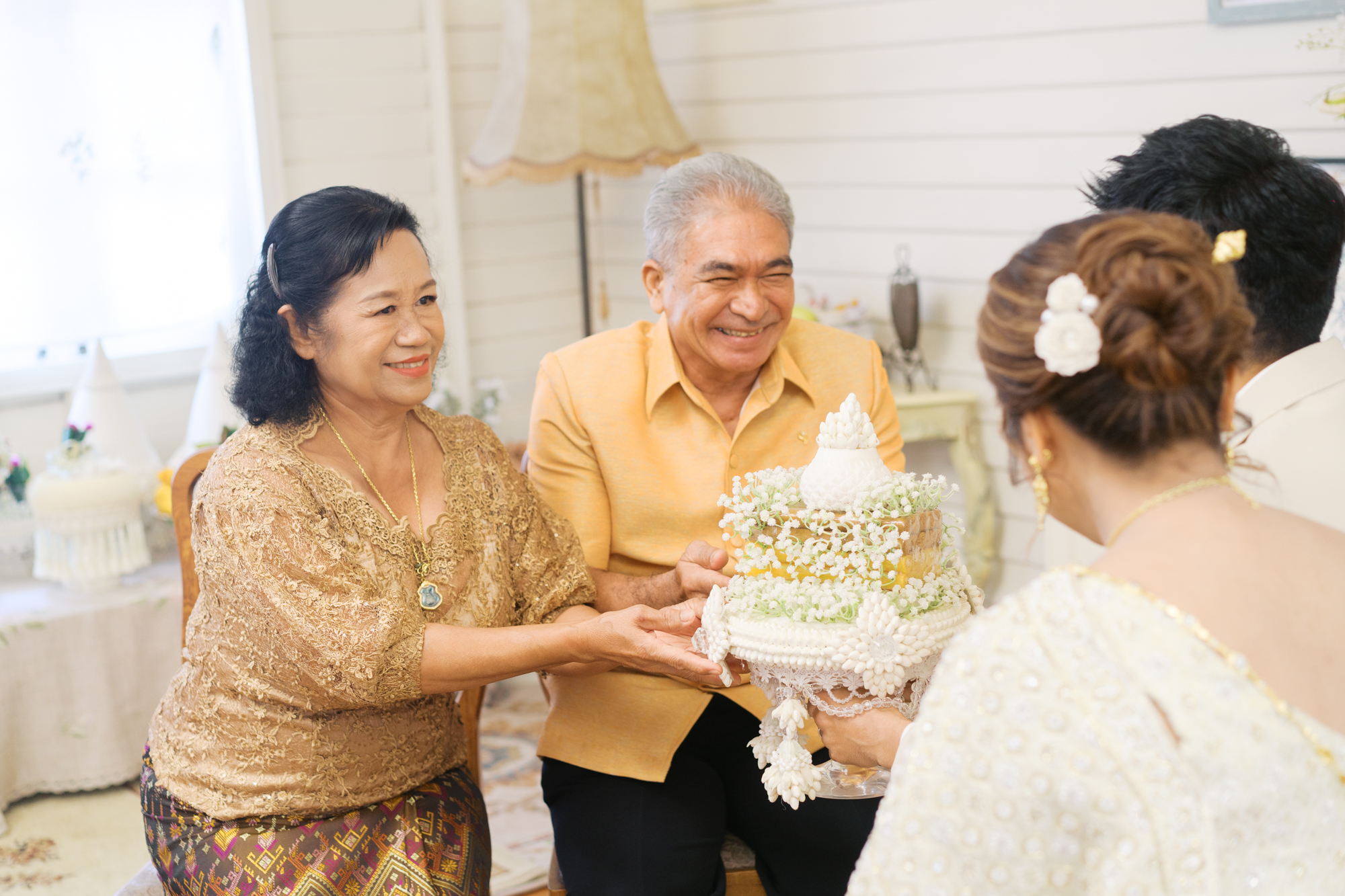 thai wedding photo at Maison de Mamie wedding venue, garden wedding, Thai wedding ceremony, Thailand wedding destination,
Thailand wedding venue, vintage wedding
