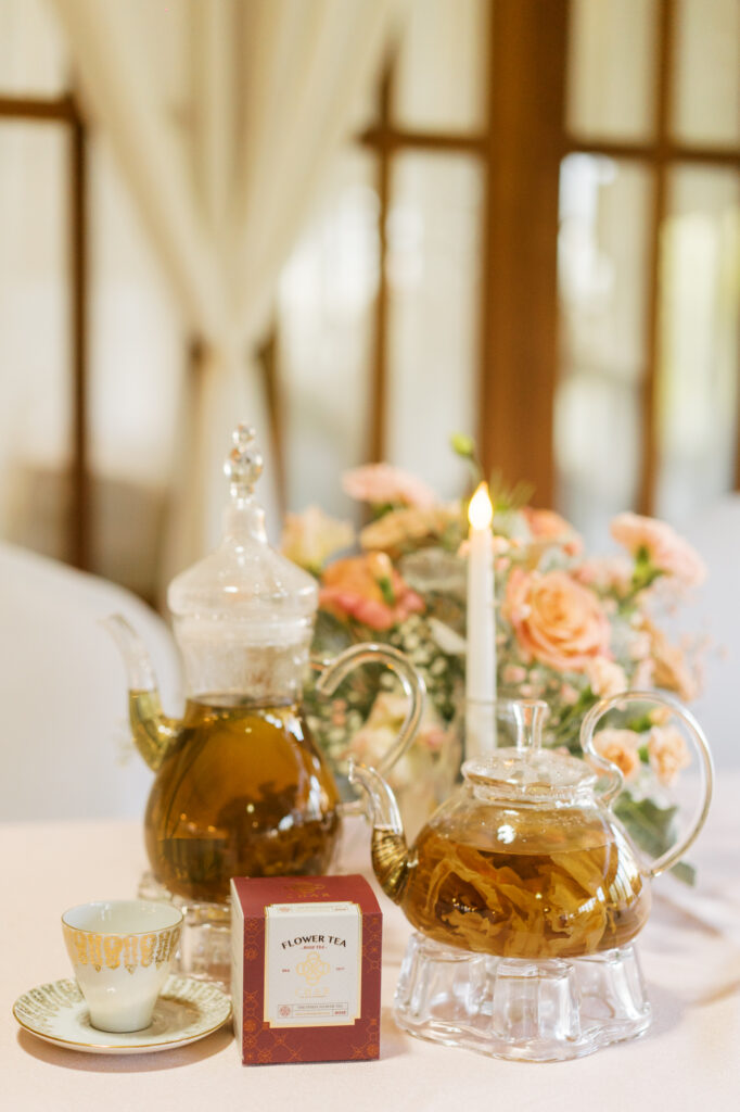 thai wedding photo at Maison de Mamie wedding venue, garden wedding, Thai wedding ceremony, Thailand wedding destination,
Thailand wedding venue, vintage wedding