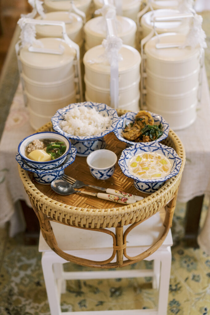 thai wedding photo at Maison de Mamie wedding venue, garden wedding, Thai wedding ceremony, Thailand wedding destination,
Thailand wedding venue, vintage wedding