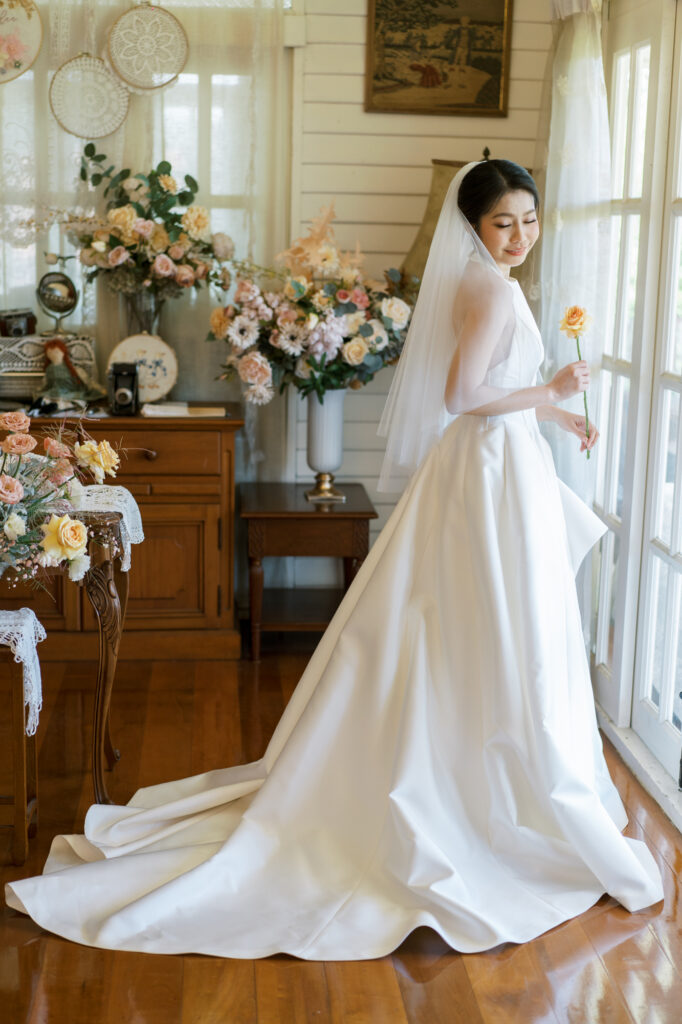 thai wedding photo at Maison de Mamie wedding venue, garden wedding, Thai wedding ceremony, Thailand wedding destination,
Thailand wedding venue, vintage wedding