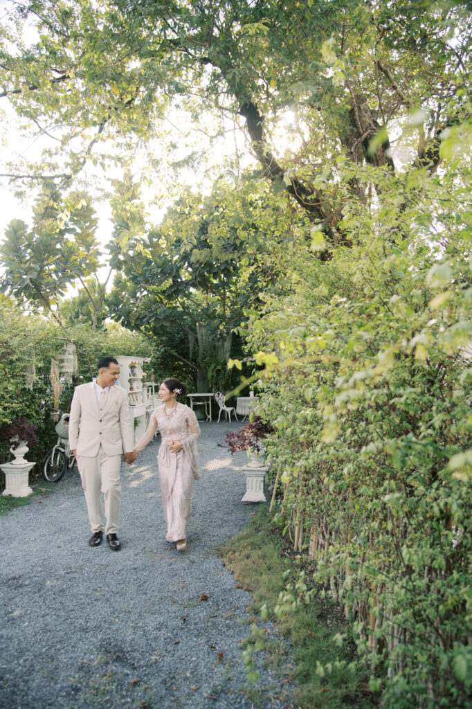 thai wedding photo at Maison de Mamie wedding venue, garden wedding, Thai wedding ceremony, Thailand wedding destination,
Thailand wedding venue, vintage wedding, thai-chinese wedding, wedding inter