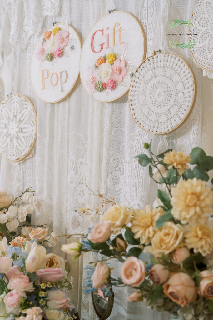 thai wedding photo at Maison de Mamie wedding venue, garden wedding, Thai wedding ceremony, Thailand wedding destination,
Thailand wedding venue, vintage wedding