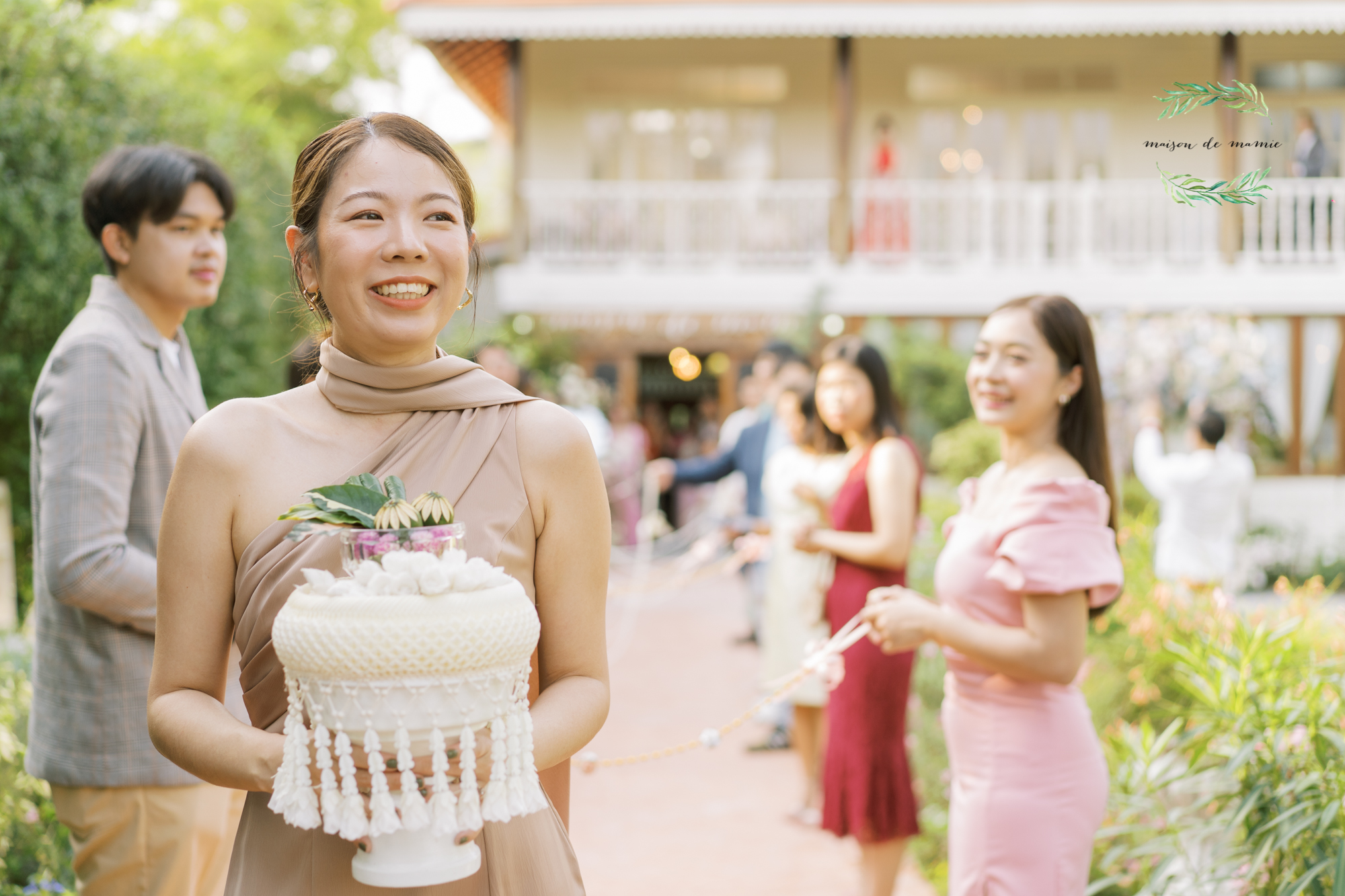 thai wedding photo at Maison de Mamie wedding venue, garden wedding, Thai wedding ceremony, Thailand wedding destination,
Thailand wedding venue, vintage wedding