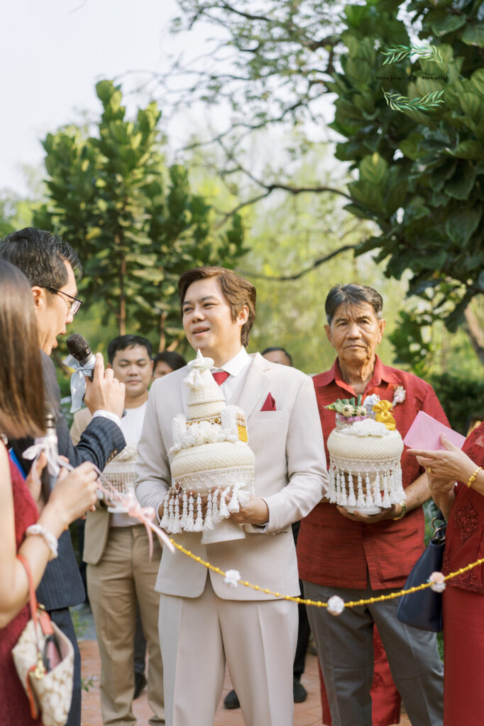 thai wedding photo at Maison de Mamie wedding venue, garden wedding, Thai wedding ceremony, Thailand wedding destination,
Thailand wedding venue, vintage wedding