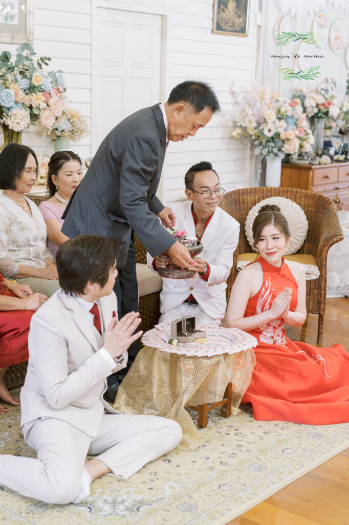 thai wedding photo at Maison de Mamie wedding venue, garden wedding, Thai wedding ceremony, Thailand wedding destination,
Thailand wedding venue, vintage wedding