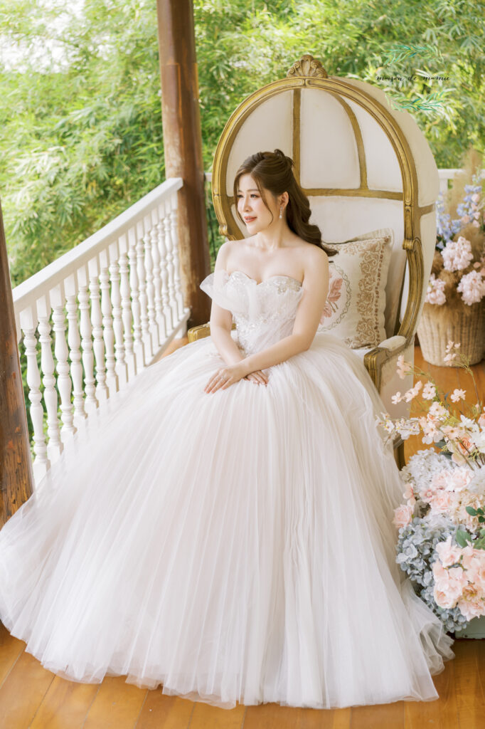 thai wedding photo at Maison de Mamie wedding venue, garden wedding, Thai wedding ceremony, Thailand wedding destination,
Thailand wedding venue, vintage wedding