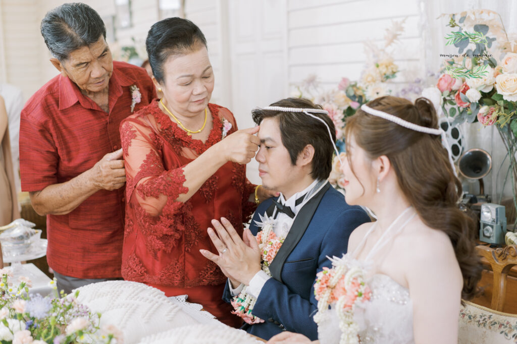 thai wedding photo at Maison de Mamie wedding venue, garden wedding, Thai wedding ceremony, Thailand wedding destination,
Thailand wedding venue, vintage wedding