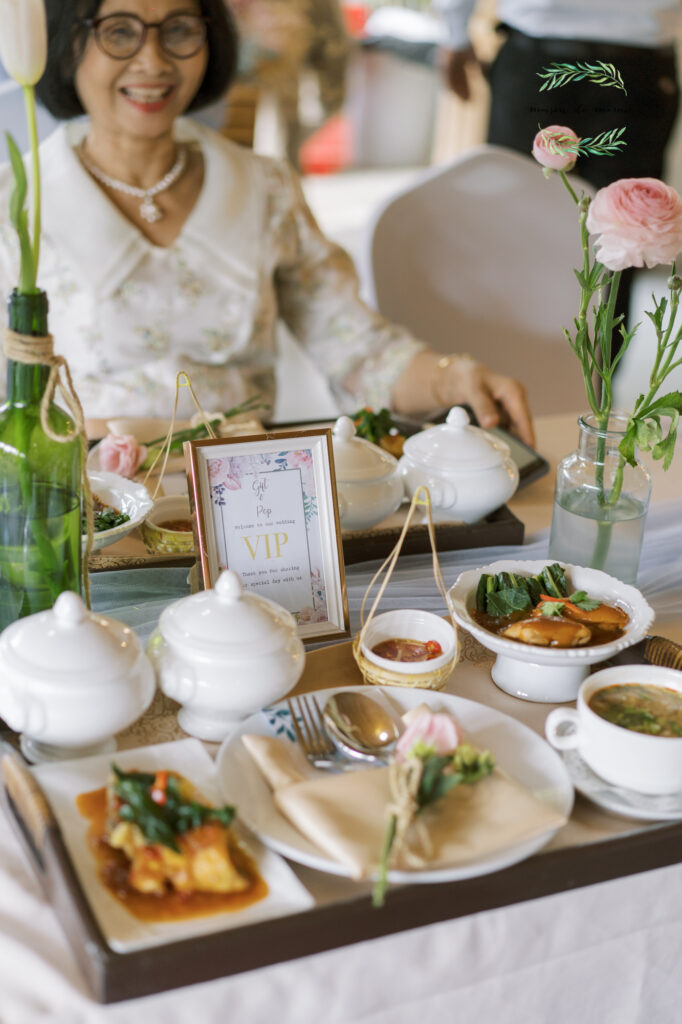 thai wedding photo at Maison de Mamie wedding venue, garden wedding, Thai wedding ceremony, Thailand wedding destination,
Thailand wedding venue, vintage wedding