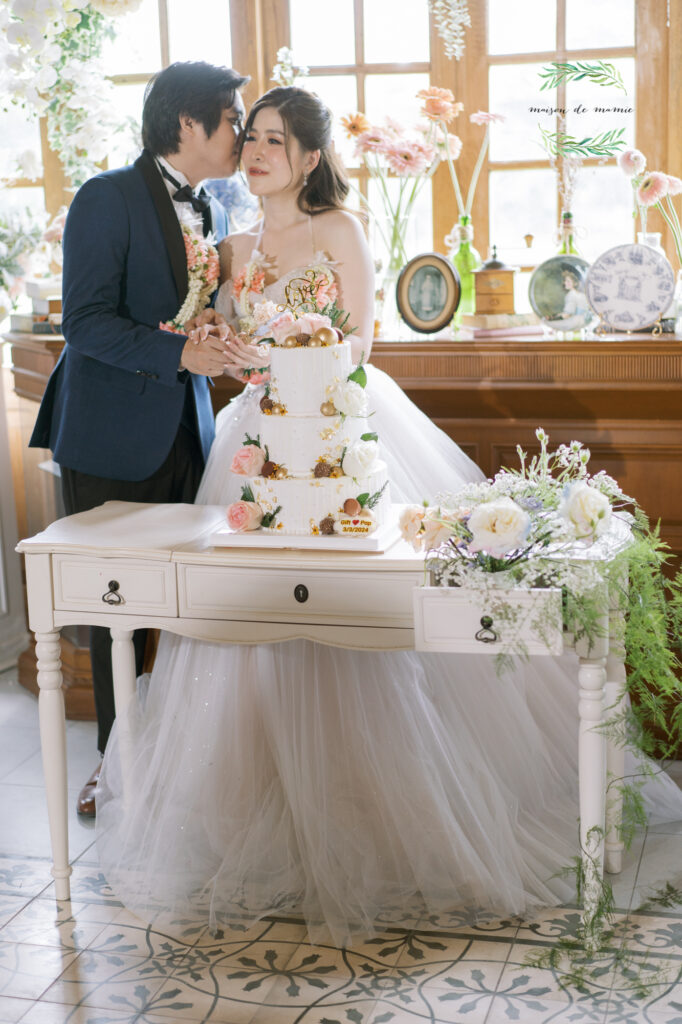 thai wedding photo at Maison de Mamie wedding venue, garden wedding, Thai wedding ceremony, Thailand wedding destination,
Thailand wedding venue, vintage wedding