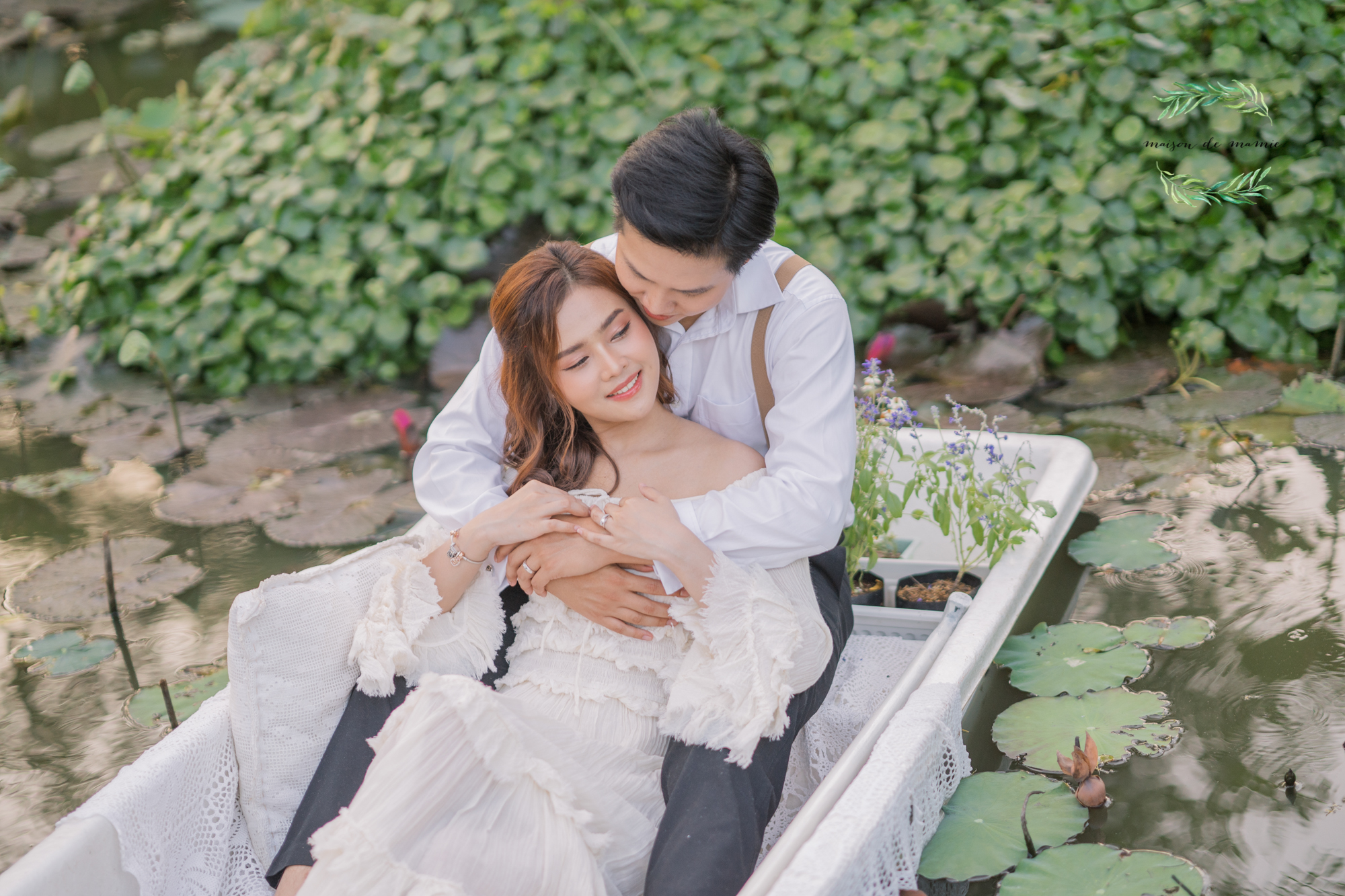 pre wedding photography, vintage wedding photo, garden wedding, maison de mamie wedding venue, wedding photography