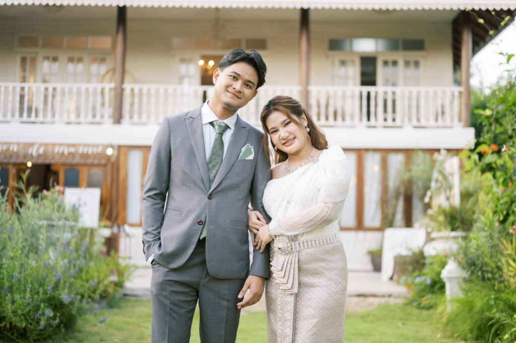 thai wedding photo at Maison de Mamie wedding venue, garden wedding, Thai wedding ceremony, Thailand wedding destination, Thailand wedding venue