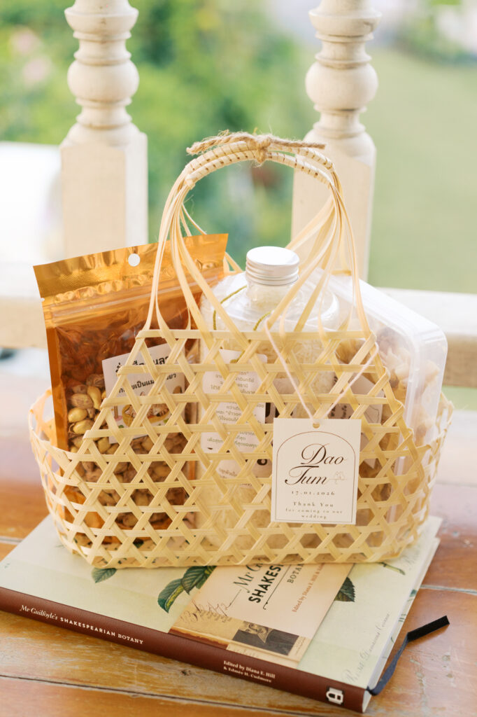 สถานที่จัดงานแต่งงานสมุทรปราการ, สถานที่จัดงานแต่งงาน, เมซองเดอมามี, maisondemamie, wedding venue, wedding photo, thai wedding, vintage wedding, classic wedding,ชุดไทยพาสรรธ์, ชุดไทยนุ่งสด