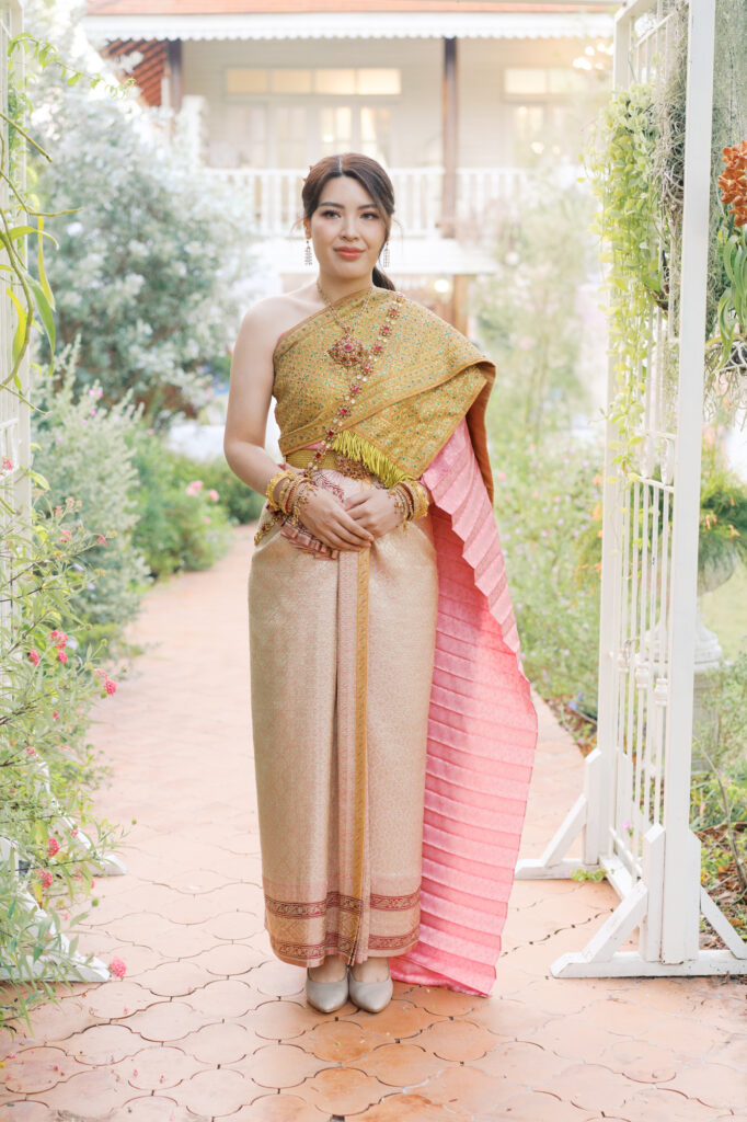 สถานที่จัดงานแต่งงานสมุทรปราการ, สถานที่จัดงานแต่งงาน, เมซองเดอมามี, maisondemamie, wedding venue, wedding photo, thai wedding, vintage wedding, classic wedding,ชุดไทยพาสรรธ์, ชุดไทยนุ่งสด