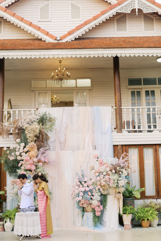 สถานที่จัดงานแต่งงานสมุทรปราการ, สถานที่จัดงานแต่งงาน, เมซองเดอมามี, maisondemamie, wedding venue, wedding photo, thai wedding, vintage wedding, classic wedding,ชุดไทยพาสรรธ์, ชุดไทยนุ่งสด