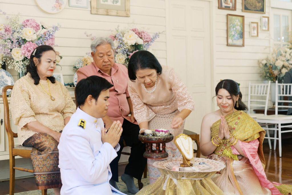 สถานที่จัดงานแต่งงานสมุทรปราการ, สถานที่จัดงานแต่งงาน, เมซองเดอมามี, maisondemamie, wedding venue, wedding photo, thai wedding, vintage wedding, classic wedding,ชุดไทยพาสรรธ์, ชุดไทยนุ่งสด