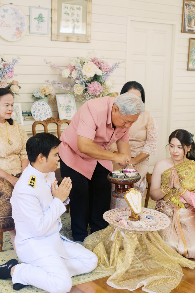 สถานที่จัดงานแต่งงานสมุทรปราการ, สถานที่จัดงานแต่งงาน, เมซองเดอมามี, maisondemamie, wedding venue, wedding photo, thai wedding, vintage wedding, classic wedding,ชุดไทยพาสรรธ์, ชุดไทยนุ่งสด