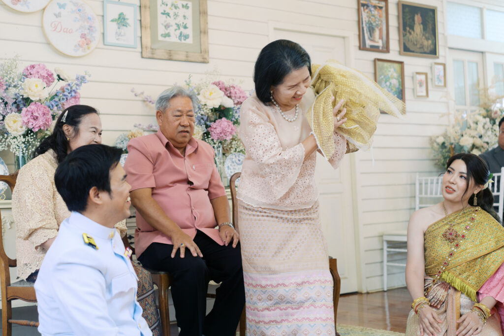 สถานที่จัดงานแต่งงานสมุทรปราการ, สถานที่จัดงานแต่งงาน, เมซองเดอมามี, maisondemamie, wedding venue, wedding photo, thai wedding, vintage wedding, classic wedding,ชุดไทยพาสรรธ์, ชุดไทยนุ่งสด