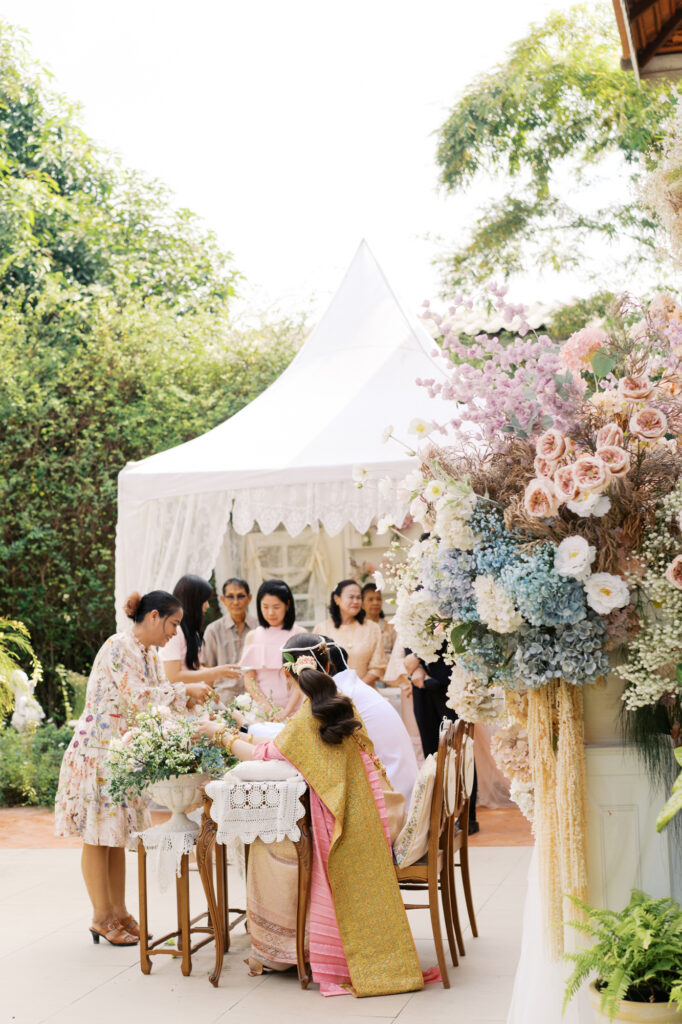 สถานที่จัดงานแต่งงานสมุทรปราการ, สถานที่จัดงานแต่งงาน, เมซองเดอมามี, maisondemamie, wedding venue, wedding photo, thai wedding, vintage wedding, classic wedding,ชุดไทยพาสรรธ์, ชุดไทยนุ่งสด