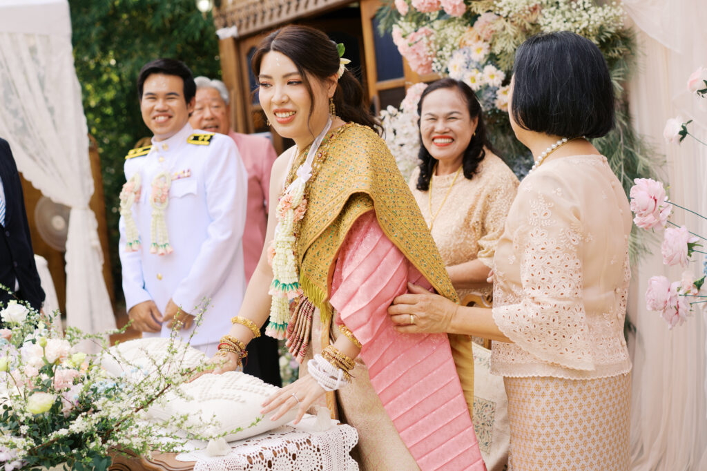 สถานที่จัดงานแต่งงานสมุทรปราการ, สถานที่จัดงานแต่งงาน, เมซองเดอมามี, maisondemamie, wedding venue, wedding photo, thai wedding, vintage wedding, classic wedding,ชุดไทยพาสรรธ์, ชุดไทยนุ่งสด