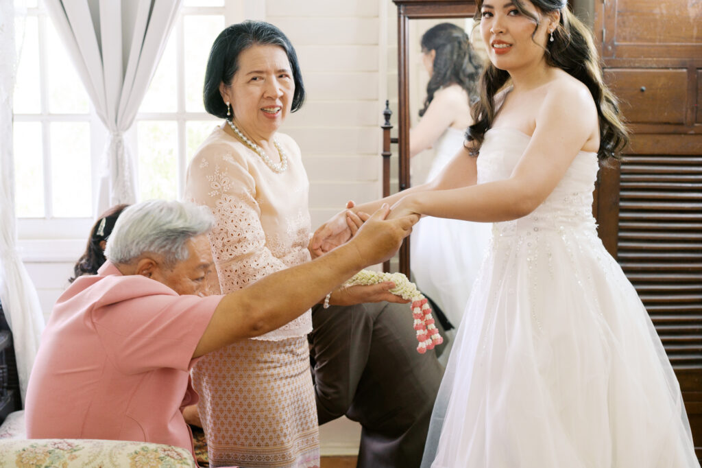 สถานที่จัดงานแต่งงานสมุทรปราการ, สถานที่จัดงานแต่งงาน, เมซองเดอมามี, maisondemamie, wedding venue, wedding photo, thai wedding, vintage wedding, classic wedding,ชุดไทยพาสรรธ์, ชุดไทยนุ่งสด