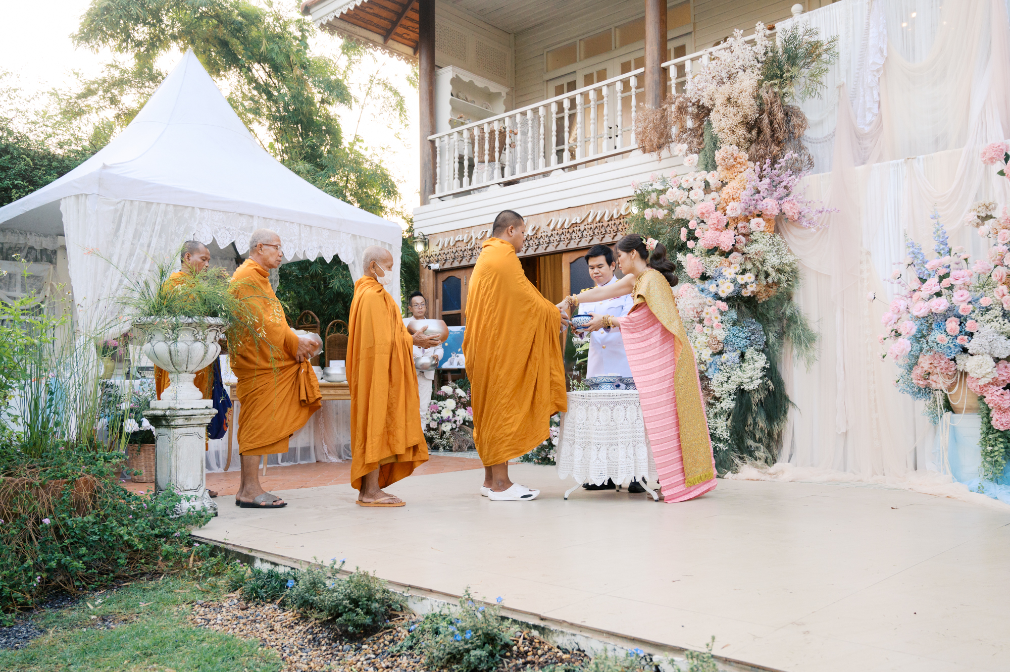 สถานที่จัดงานแต่งงานสมุทรปราการ, สถานที่จัดงานแต่งงาน, เมซองเดอมามี, maisondemamie, wedding venue, wedding photo, thai wedding, vintage wedding, classic wedding,ชุดไทยพาสรรธ์, ชุดไทยนุ่งสด